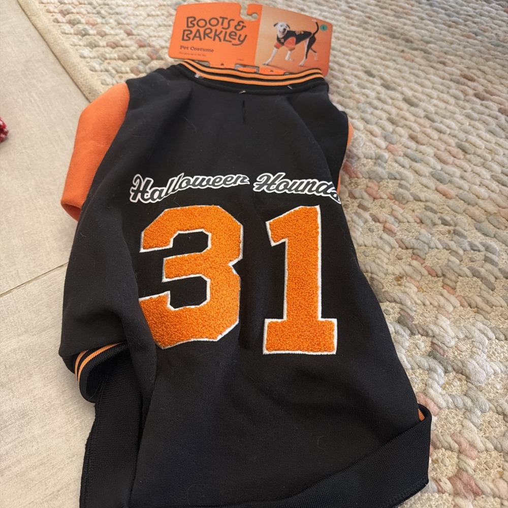 Boots & Barkley Pet Costume Varsity Jacket Black Orange Dog Size Large 31 NEW